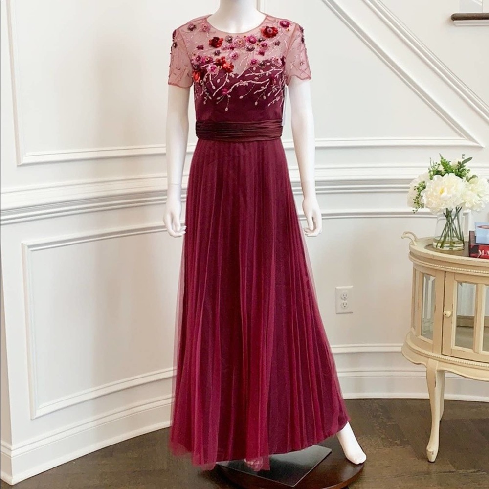 NWT JS Collection 3D Floral Beaded Evening Dress